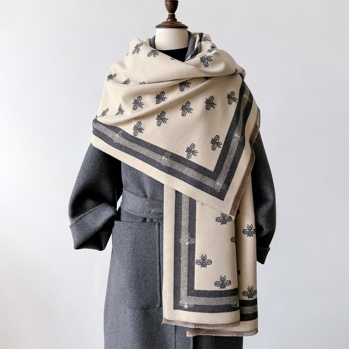 Women's Korean Geometric Fashion Double-sided Warm Thickened Scarfs