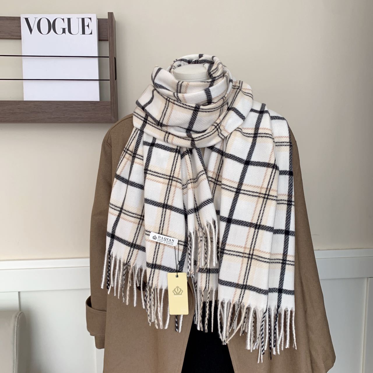 Women's High-grade Check Warm Korean Style Plaid Scarfs