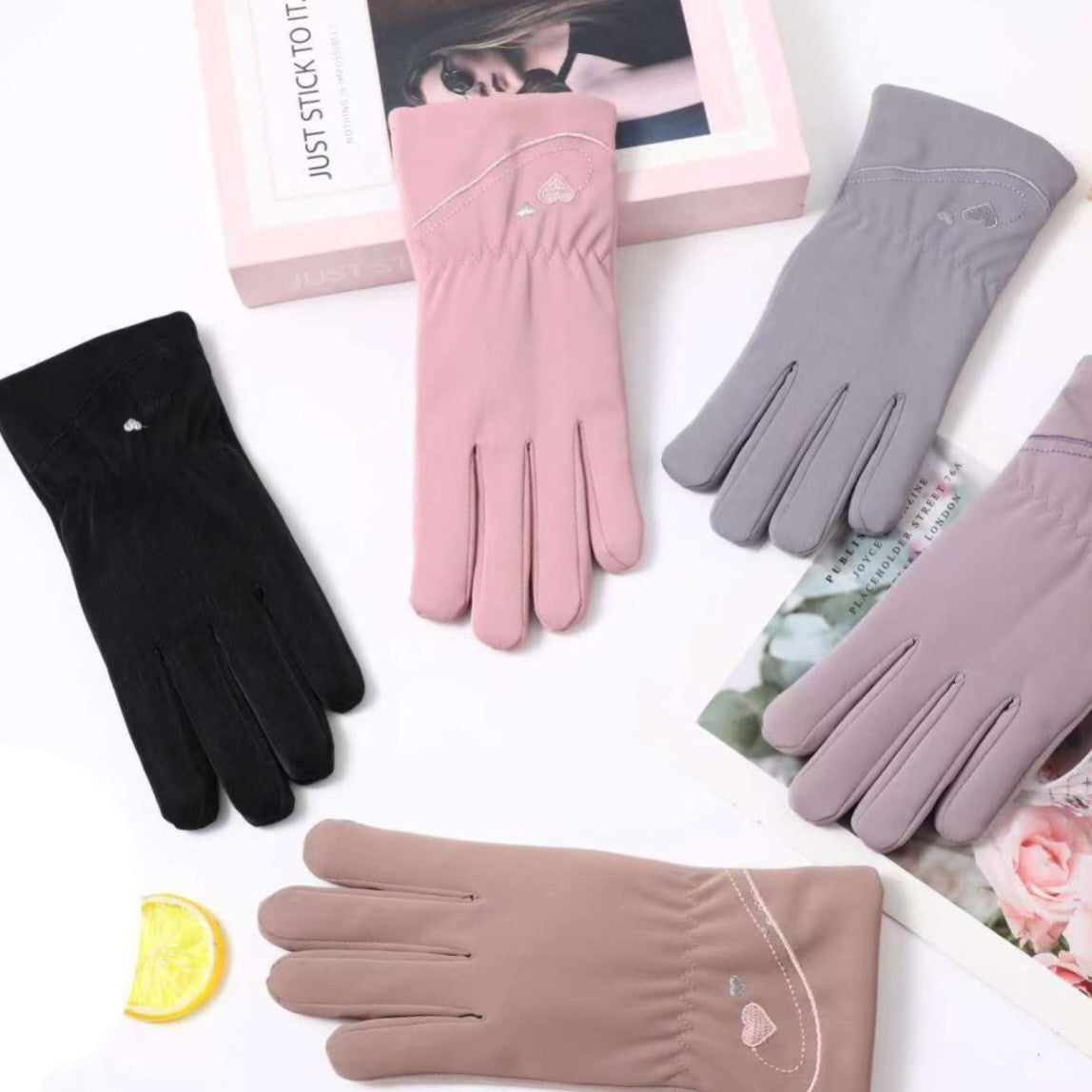 Women's Skin Feeling Simple Outdoor Sports Cycling Driving Gloves