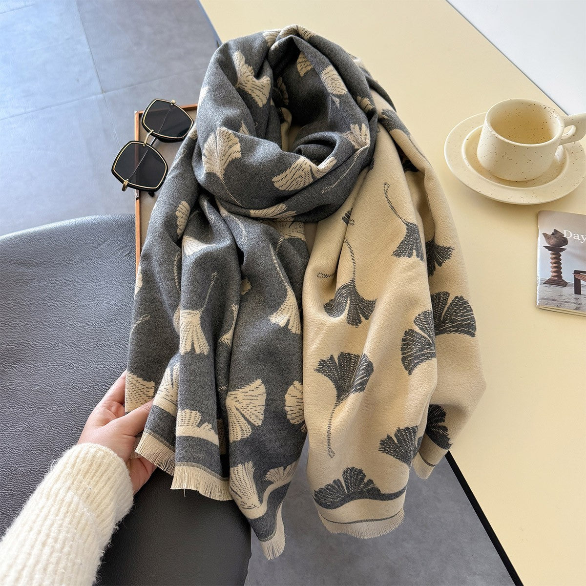 Women's Classic Fashion Simple Elegant Warm Talma Scarfs