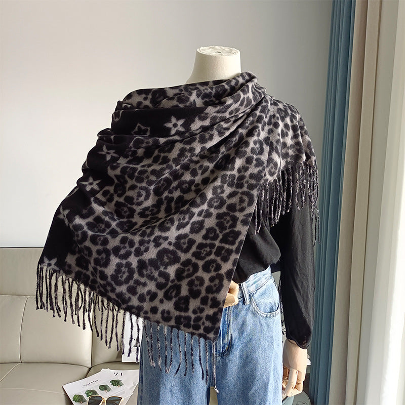 Women's Leopard Print Thickened Cashmere Tassel Shawl Scarfs