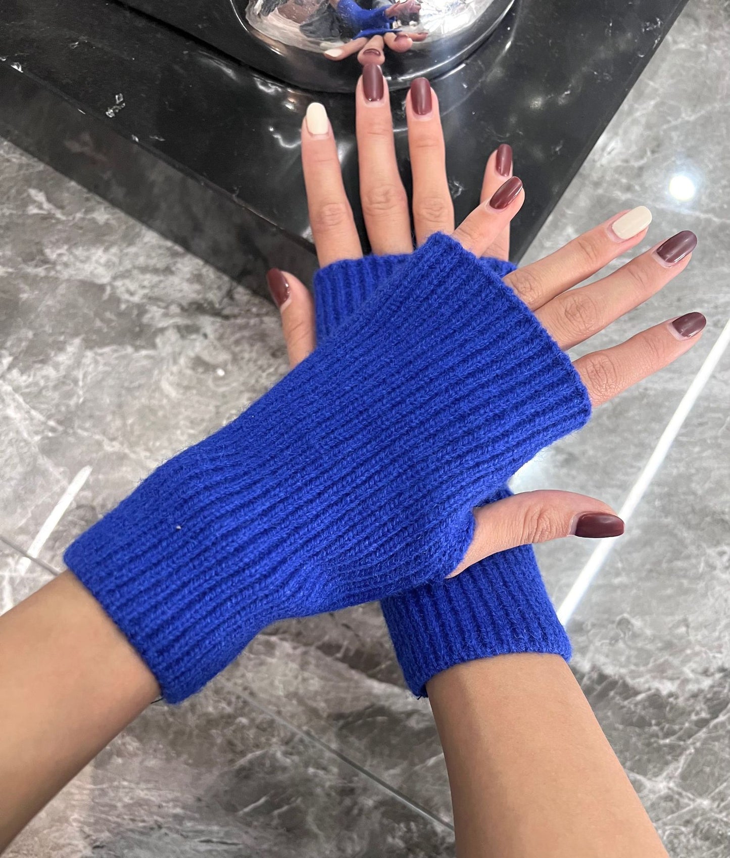 Female Plush Warm Fingerless Writing Knitted Exposed Sleeve Gloves