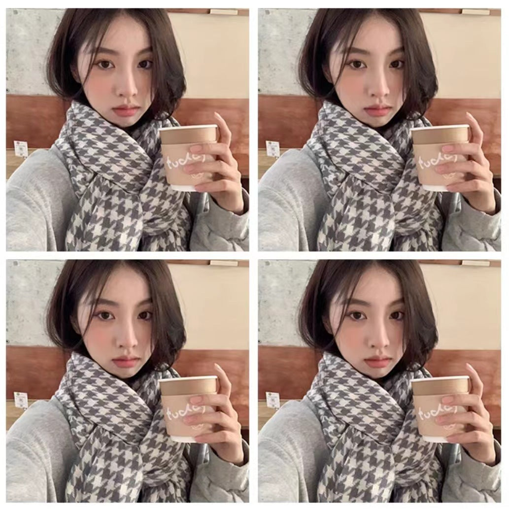 Women's Korean Warm Atmosphere High-grade Plaid Shawl Scarfs