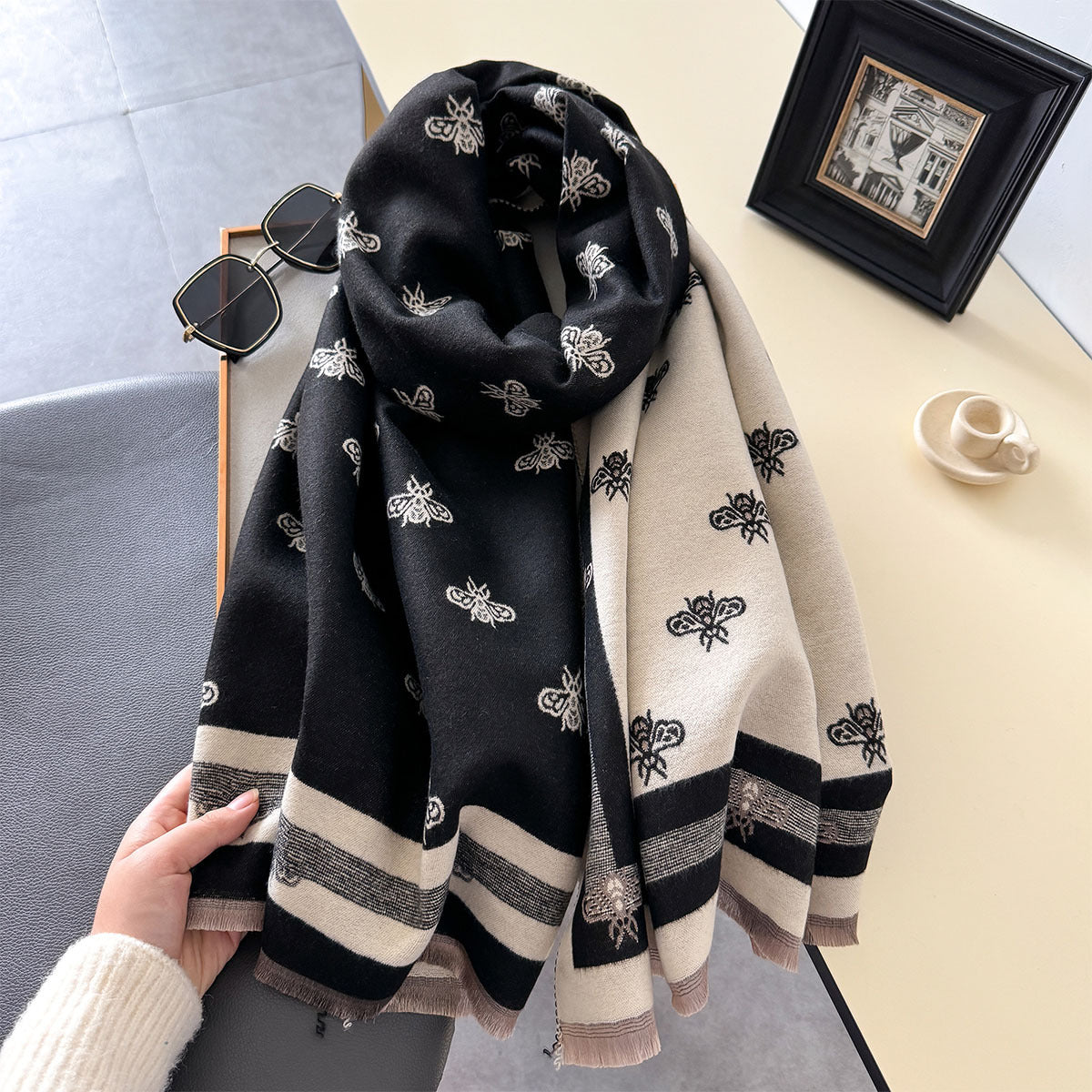 Women's Korean Geometric Fashion Double-sided Warm Thickened Scarfs