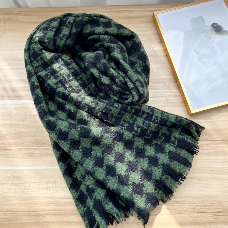 Women's Fashionable Diamond Korean Sweet Plaid Thickened Scarfs