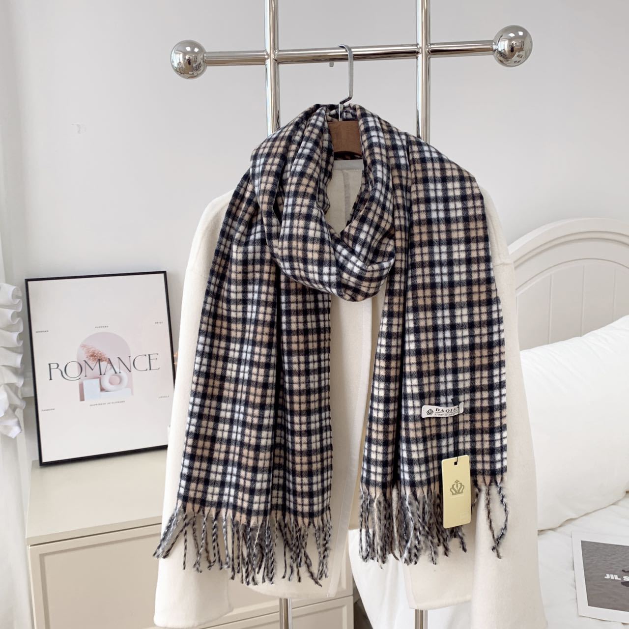 Women's High-grade Check Warm Korean Style Plaid Scarfs