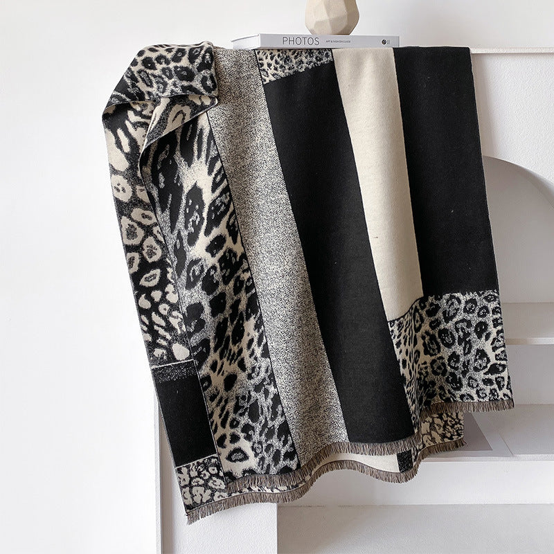 Women's Leopard Print Fashionable Soft Breathable Comfortable Scarfs