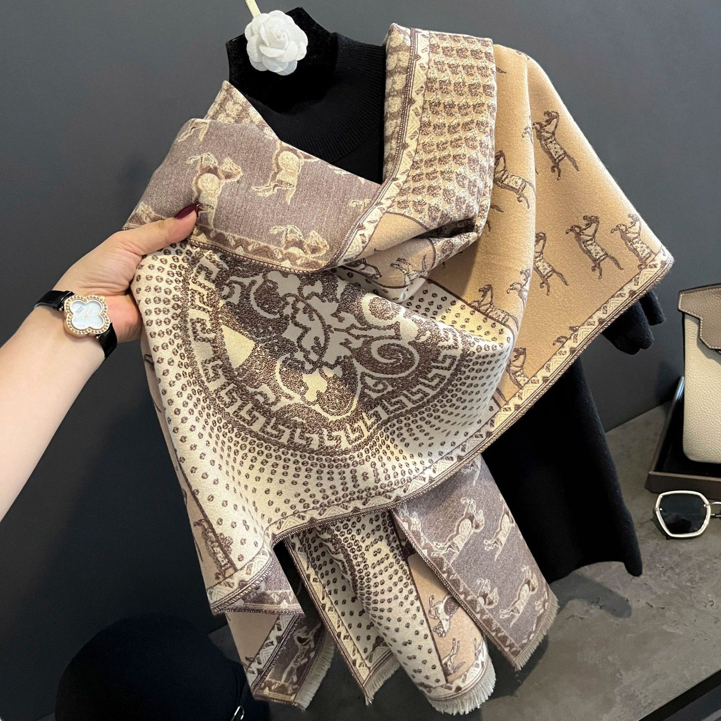 Women's High-grade Sunflower Pattern Artificial Cashmere Warm Scarfs