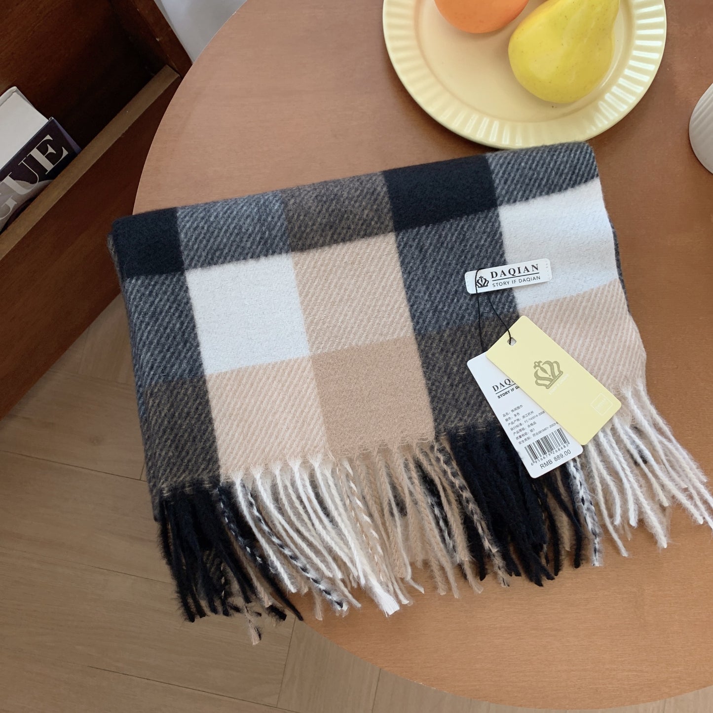 Women's High-grade Check Warm Korean Style Plaid Scarfs