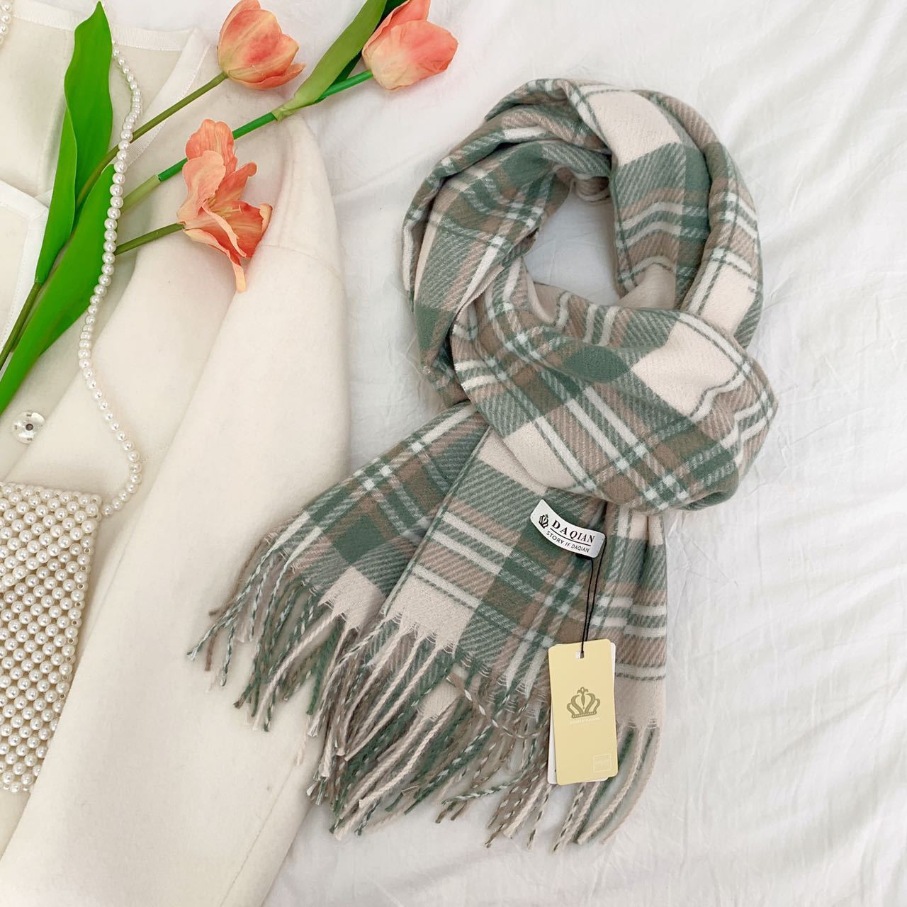 Women's High-grade Check Warm Korean Style Plaid Scarfs