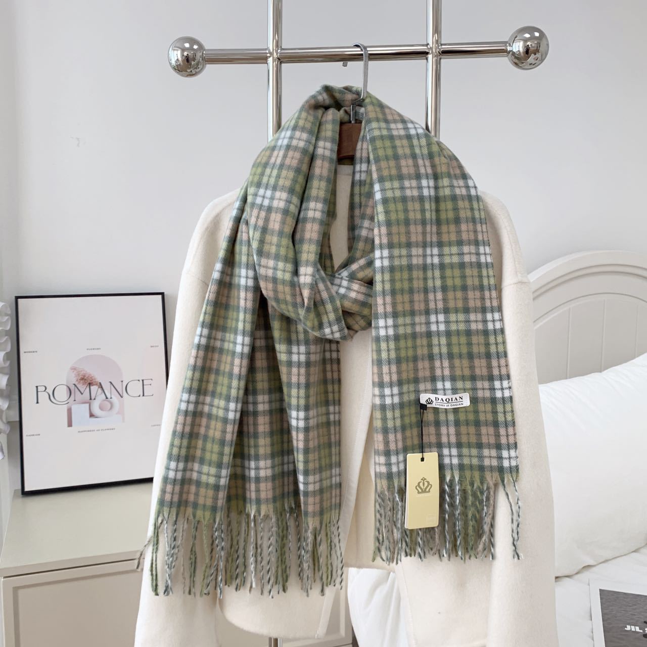 Women's High-grade Check Warm Korean Style Plaid Scarfs