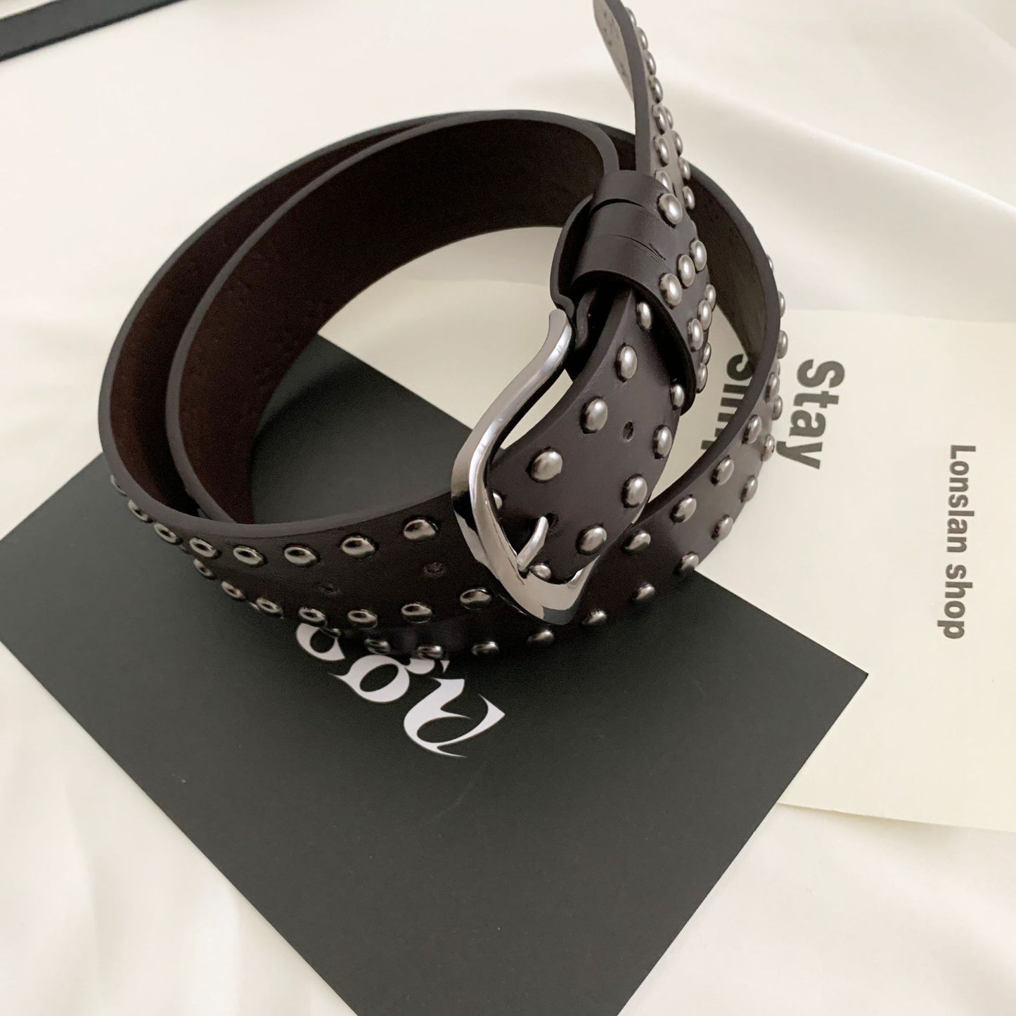 Style Double Row Rivet Versatile Niche Belts