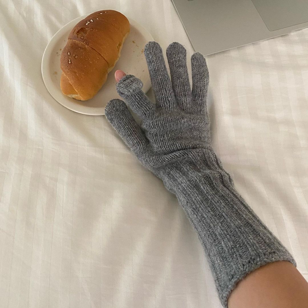 Color Warm Keeping Knitted Playable Mobile Gloves