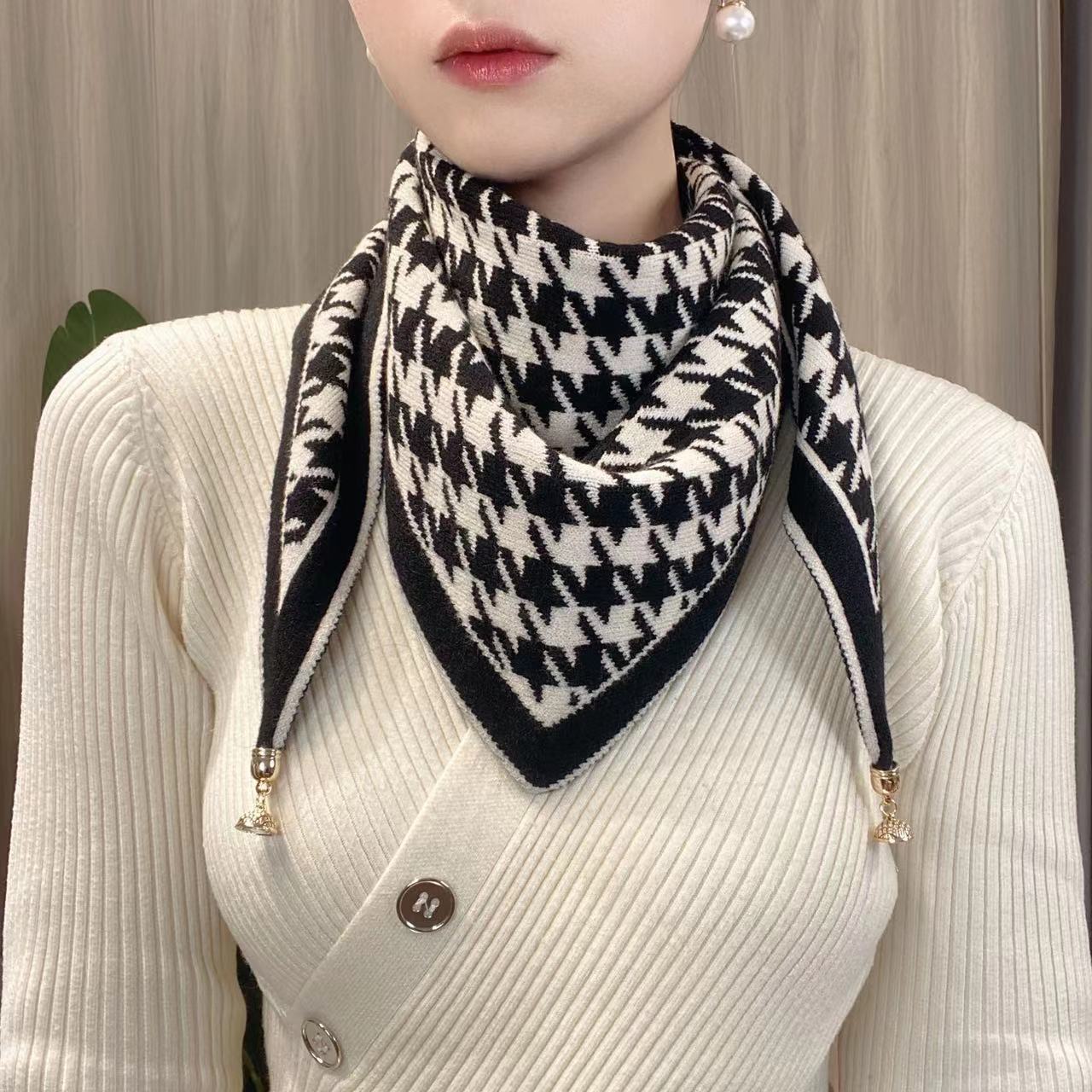 Gift Knitted Magnetic Snap Triangular Binder Fashionable Warm Scarfs