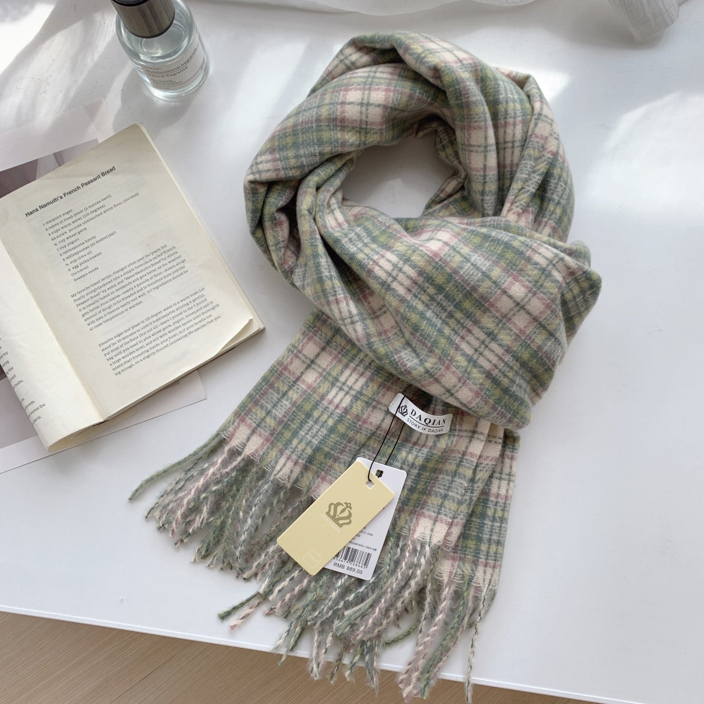 Women's High-grade Check Warm Korean Style Plaid Scarfs