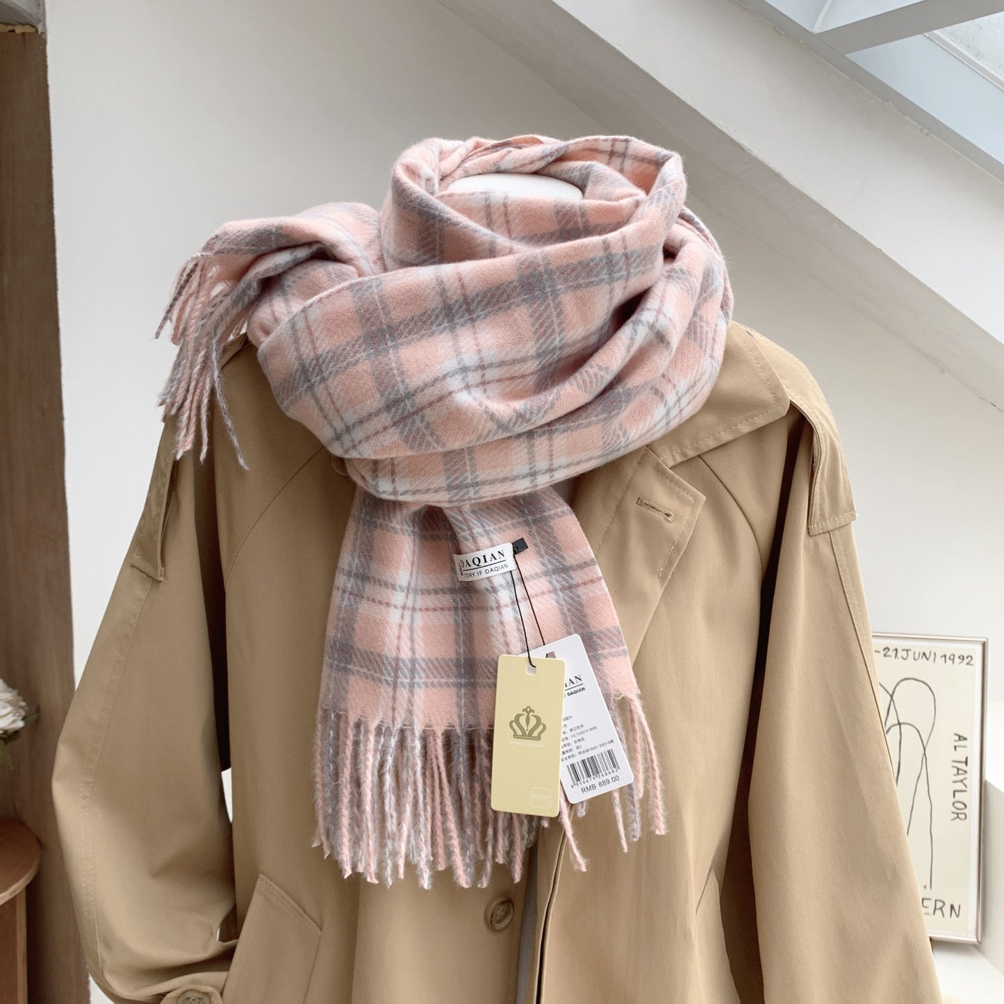 Women's High-grade Check Warm Korean Style Plaid Scarfs