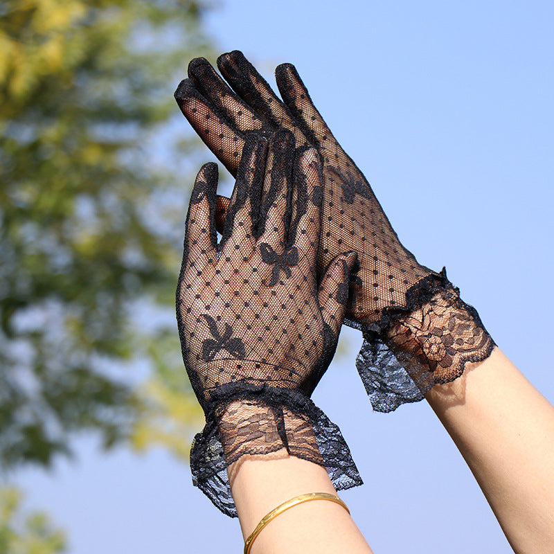 Women's Retro Sexy Black White Hollow Out Gloves