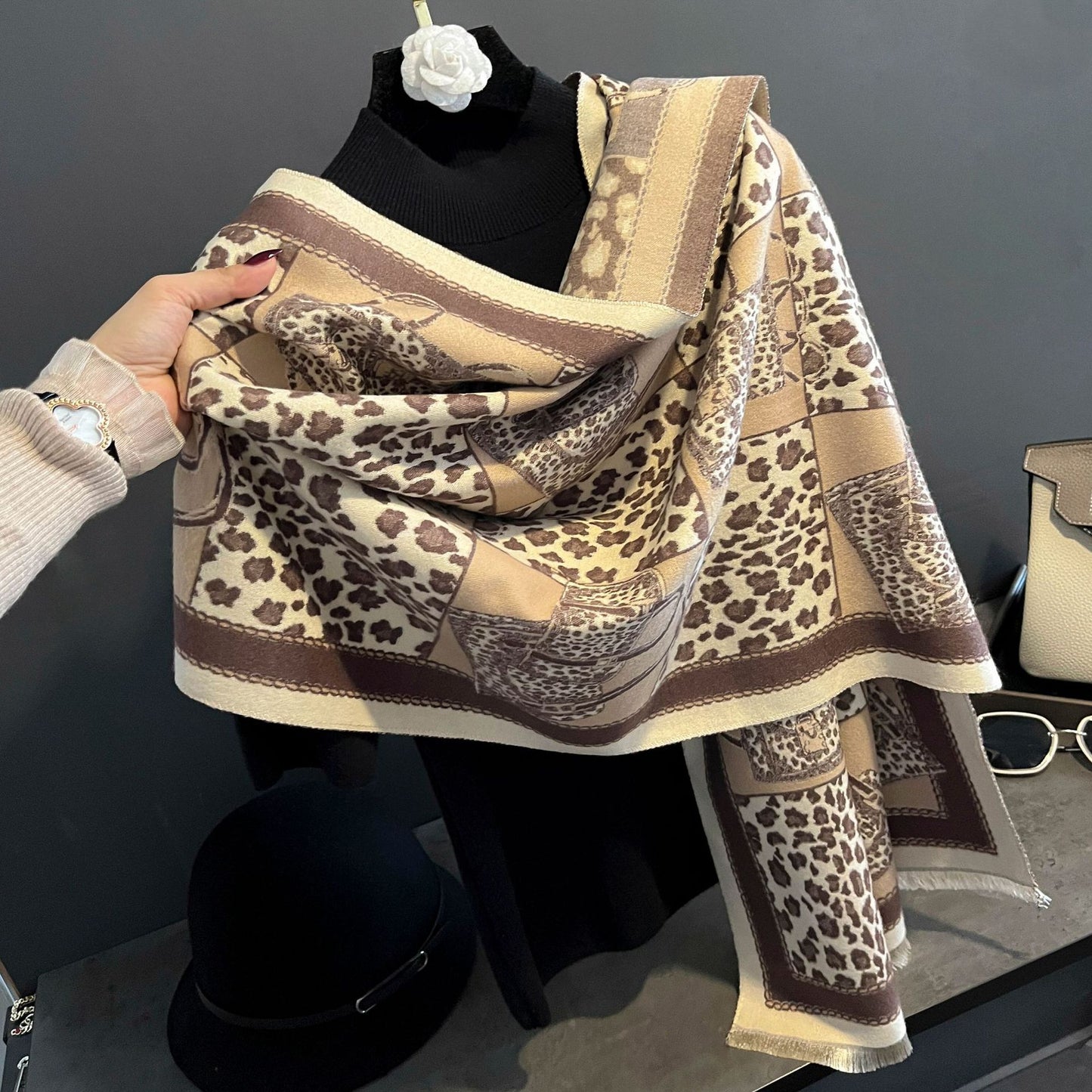 Women's High-grade Sunflower Pattern Artificial Cashmere Warm Scarfs