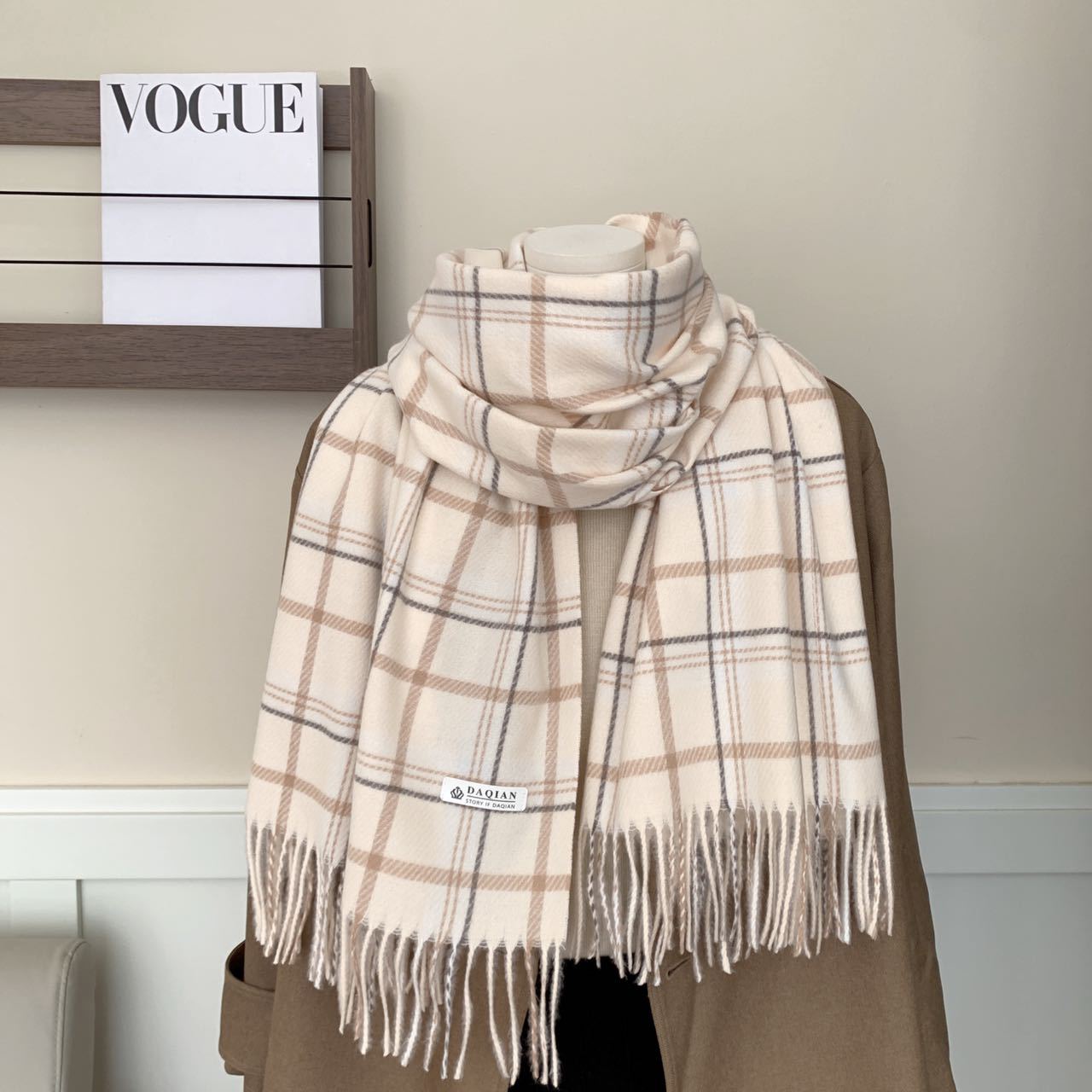 Women's High-grade Check Warm Korean Style Plaid Scarfs