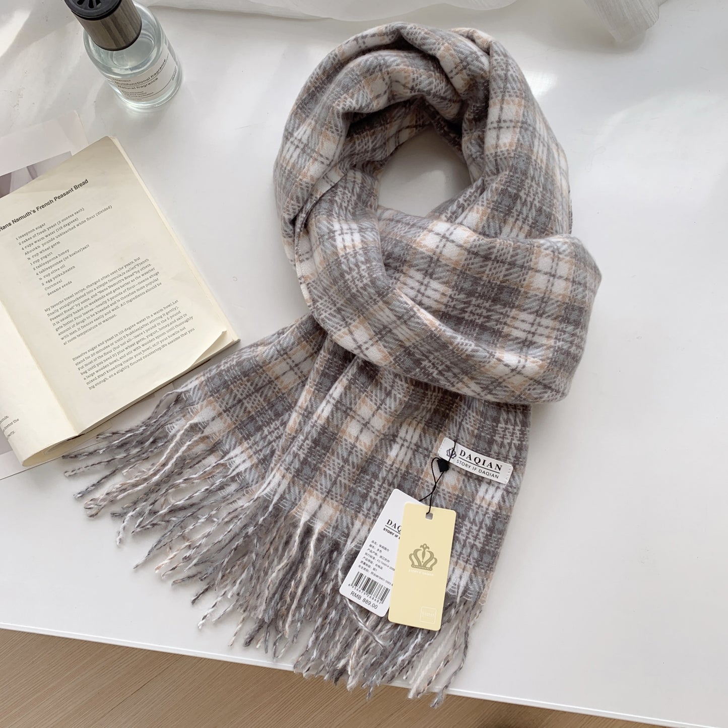 Women's High-grade Check Warm Korean Style Plaid Scarfs