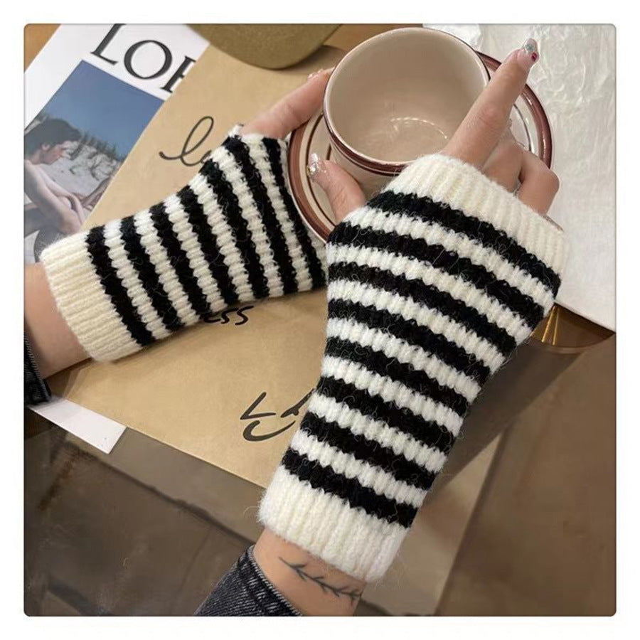 Women's Stitching Blype Knitted Wool Oversleeve Fashion Fingerless Gloves