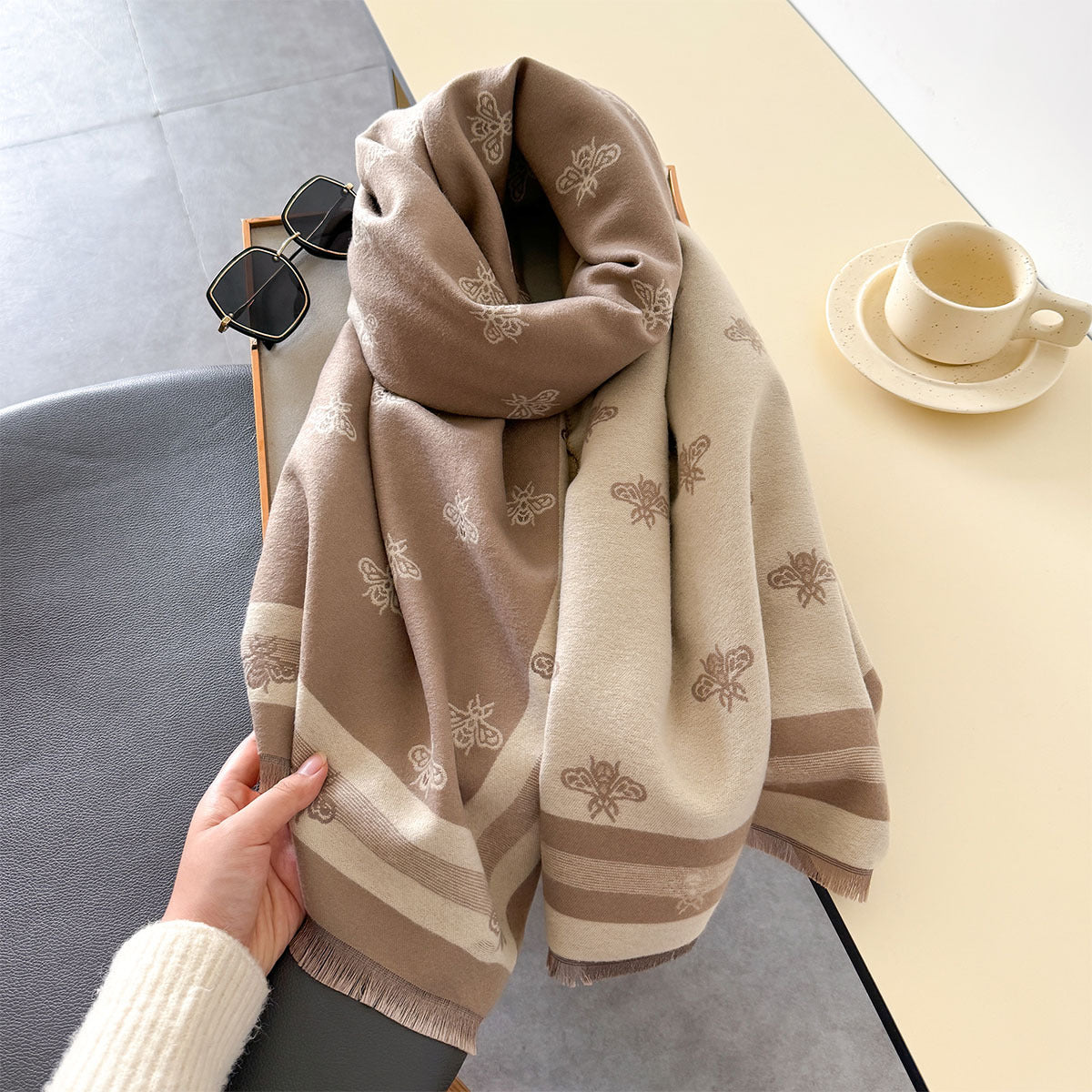 Women's Korean Geometric Fashion Double-sided Warm Thickened Scarfs