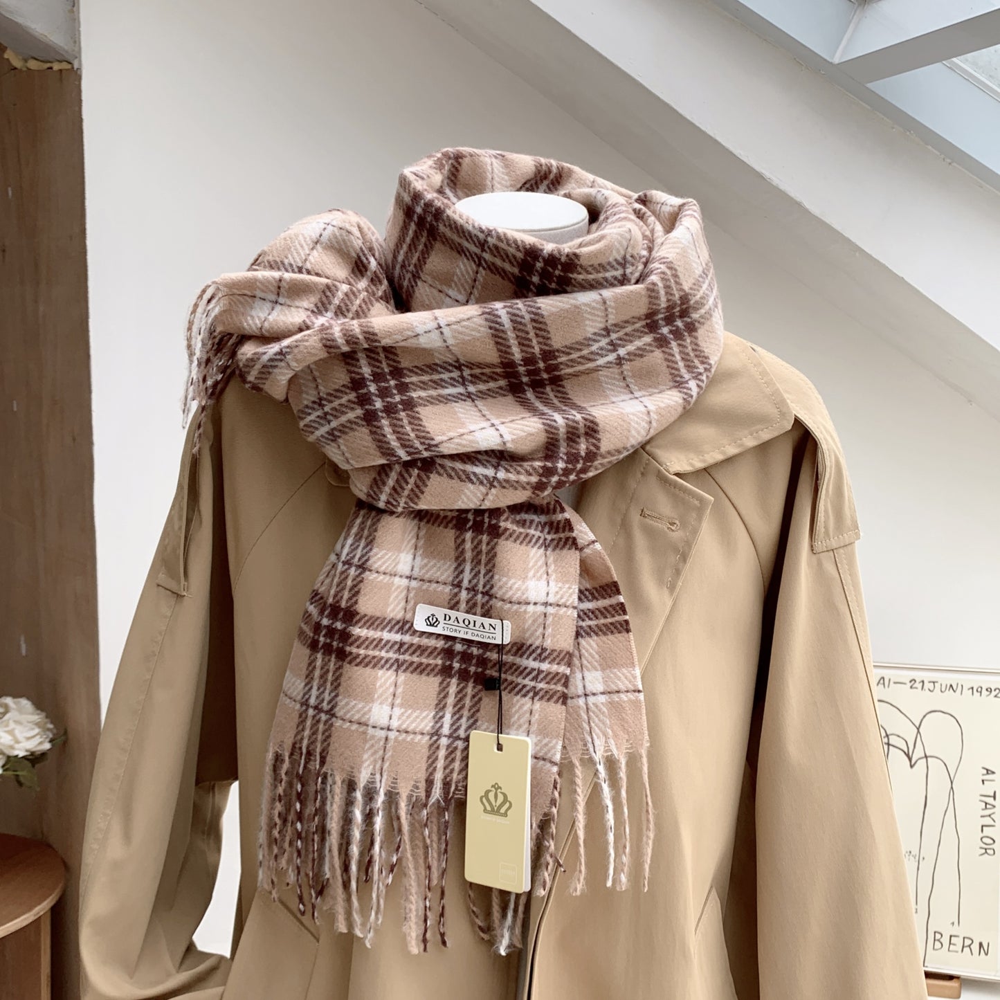 Women's High-grade Check Warm Korean Style Plaid Scarfs