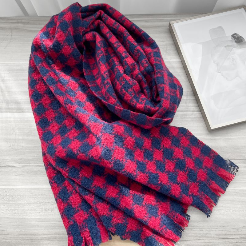 Women's Fashionable Diamond Korean Sweet Plaid Thickened Scarfs