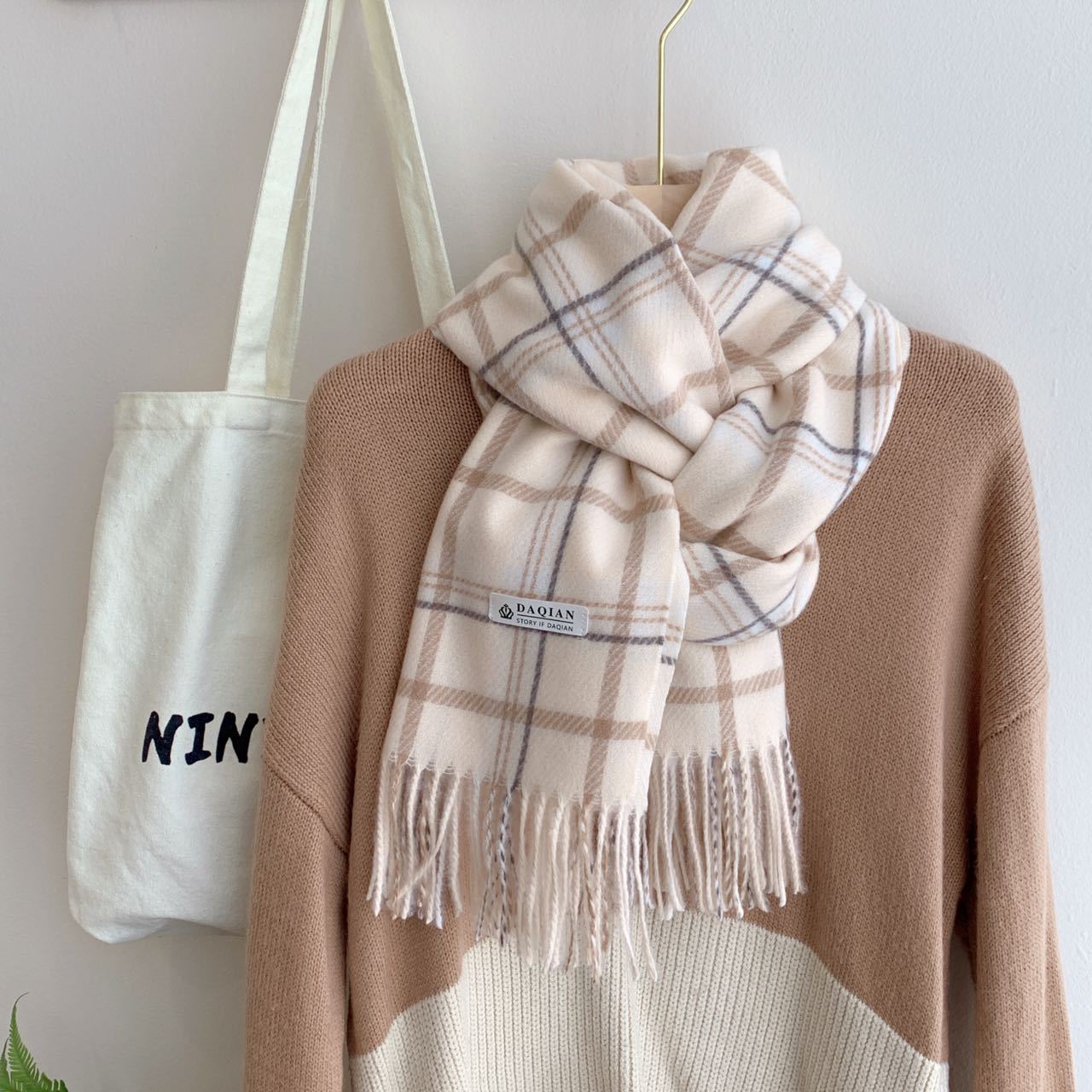 Women's High-grade Check Warm Korean Style Plaid Scarfs