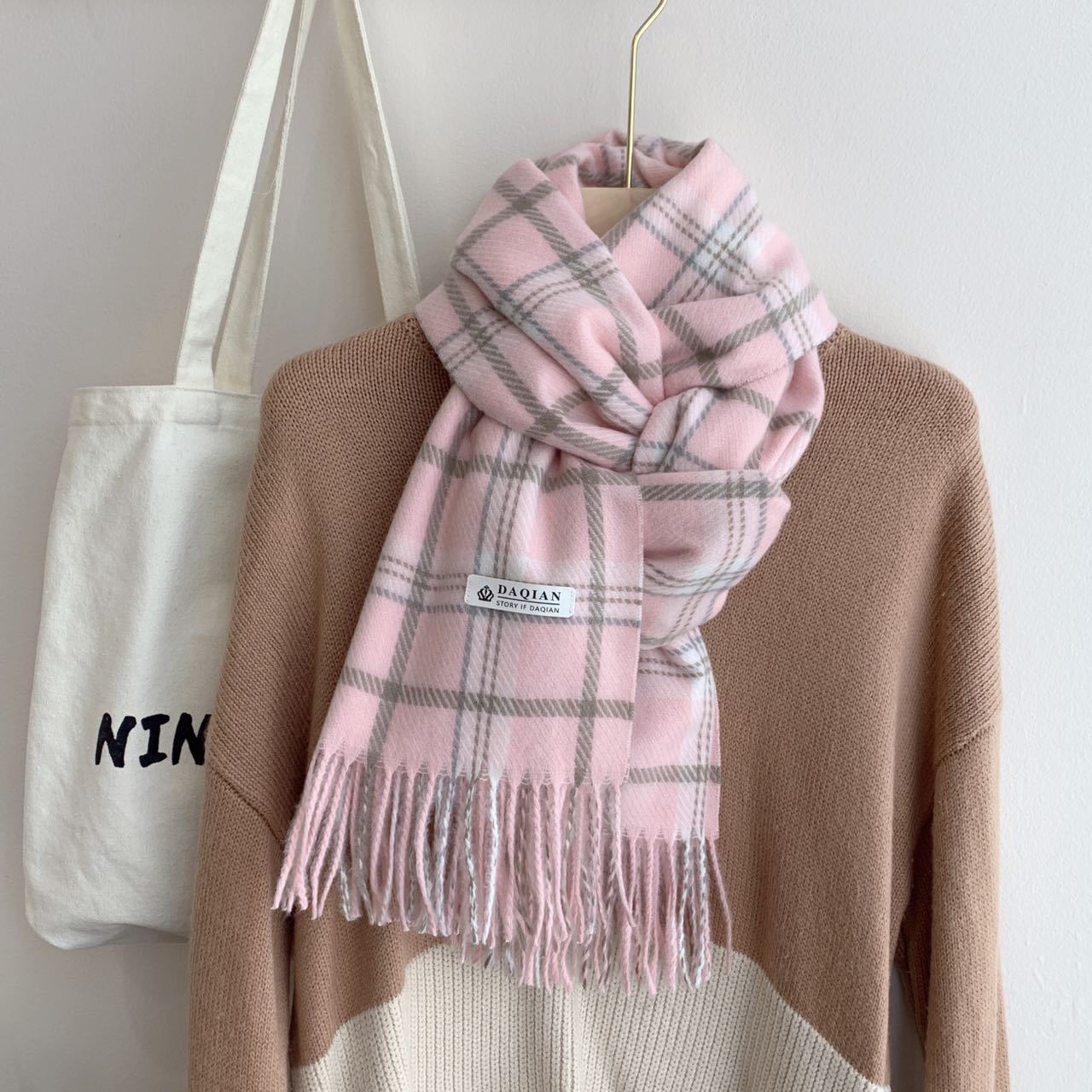 Women's High-grade Check Warm Korean Style Plaid Scarfs