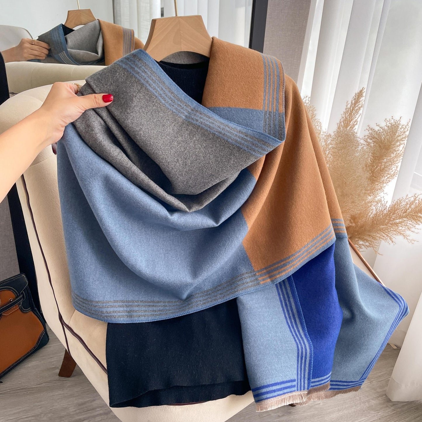 Women's Style Color Matching Fashion Artificial Cashmere Air Scarfs