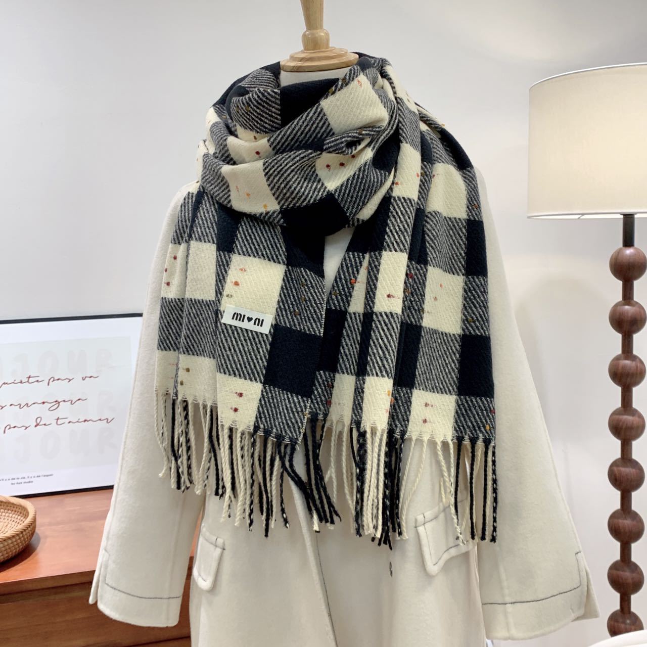 Women's High-grade Check Warm Korean Style Plaid Scarfs