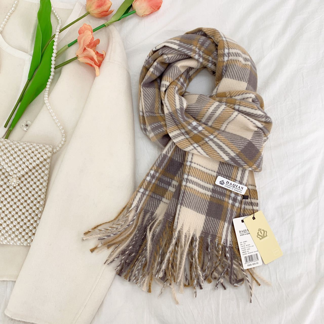 Women's High-grade Check Warm Korean Style Plaid Scarfs