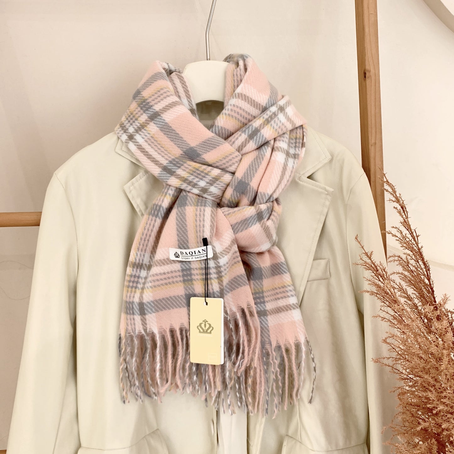 Women's High-grade Check Warm Korean Style Plaid Scarfs