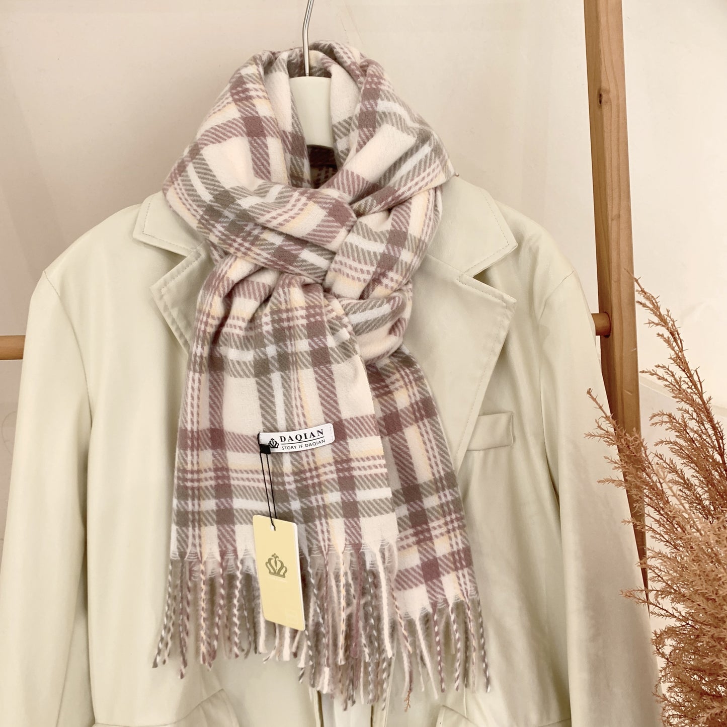 Women's High-grade Check Warm Korean Style Plaid Scarfs